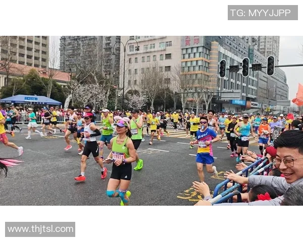 武汉极限运动队如何在城市马拉松中实现转型与突破的故事